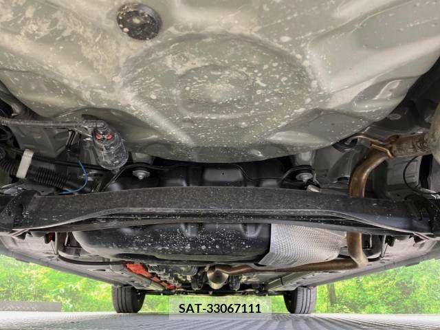 Toyota AQUA 2023-06 389312-19