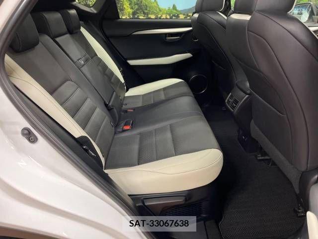 Lexus NX 2020-10 299755-9
