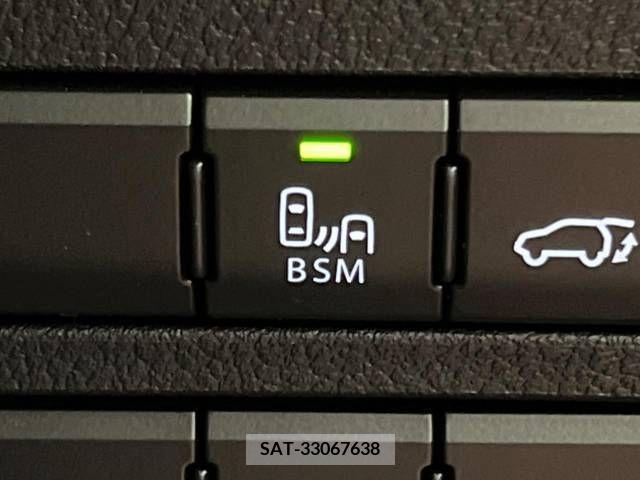 Lexus NX 2020-10 299755-6