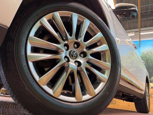 Toyota HARRIER 2017-12 24742-12