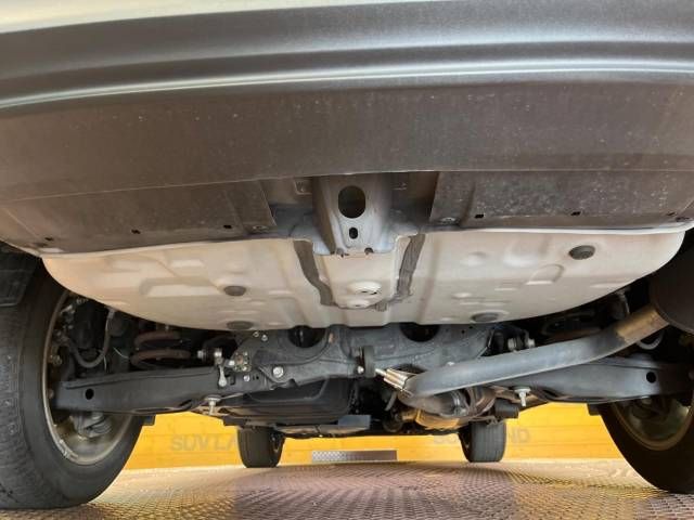 Toyota HARRIER 2017-12 24742-18