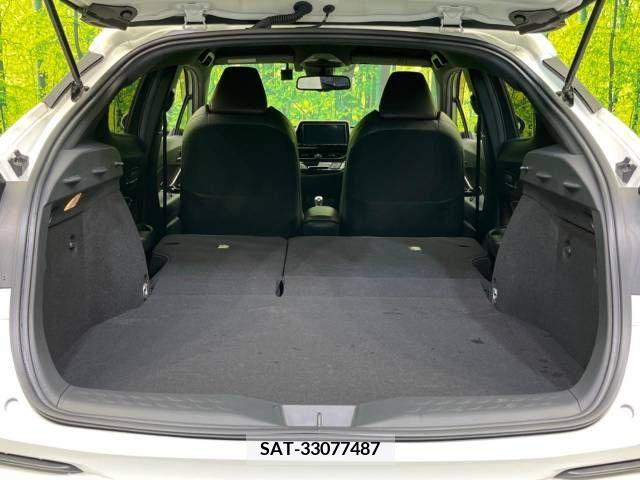 Toyota C-HR 2018-09 205865-10