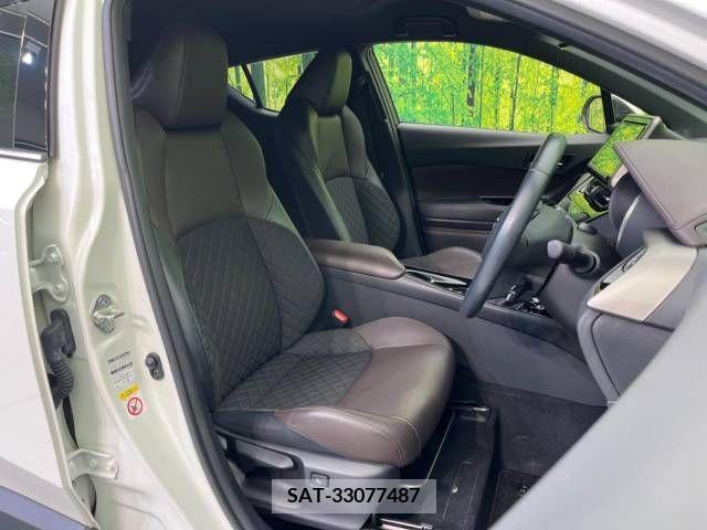 Toyota C-HR 2018-09 205865-9