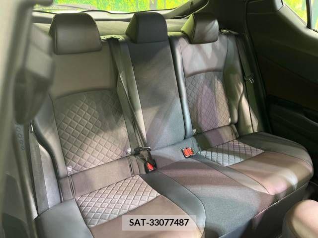Toyota C-HR 2018-09 205865-8