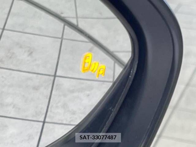 Toyota C-HR 2018-09 205865-6