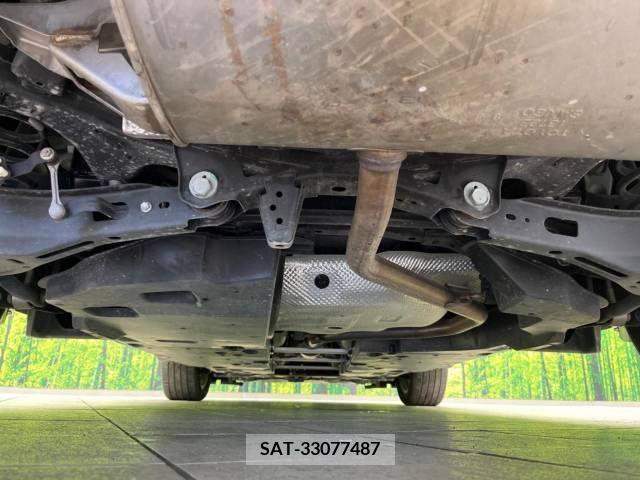 Toyota C-HR 2018-09 205865-19