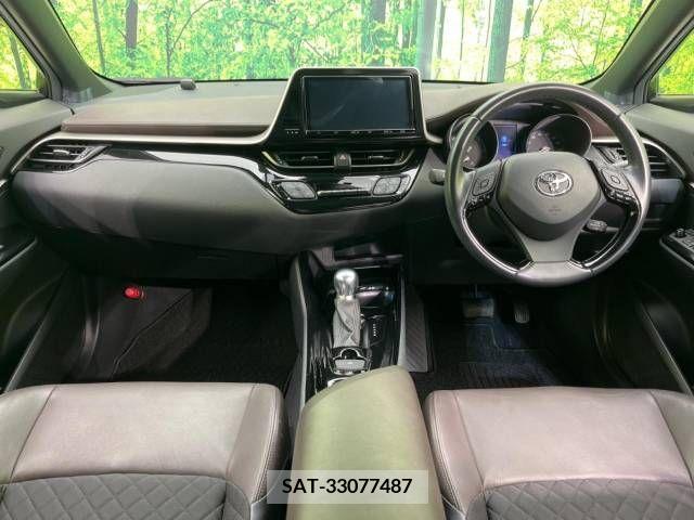 Toyota C-HR 2018-09 205865-1