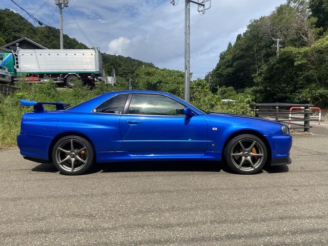 Nissan SKYLINE GT-R 2001-05 181486-6