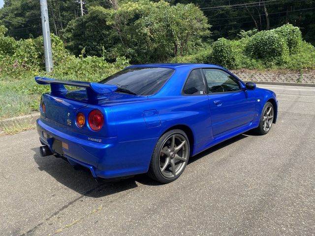 Nissan SKYLINE GT-R 2001-05 181486-7