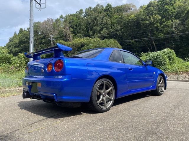 Nissan SKYLINE GT-R 2001-05 181486-8