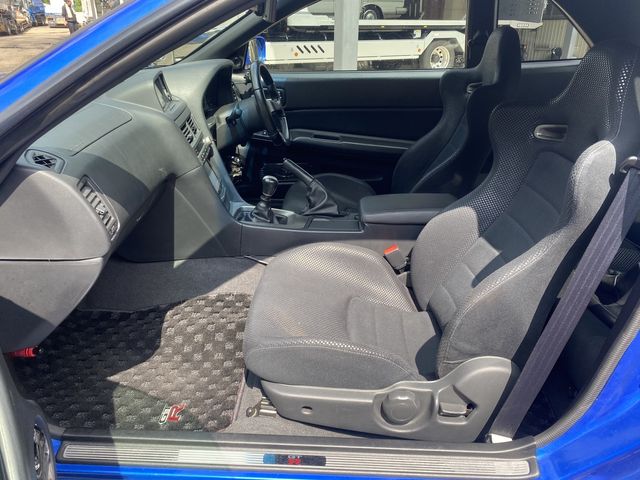 Nissan SKYLINE GT-R 2001-05 181486-17
