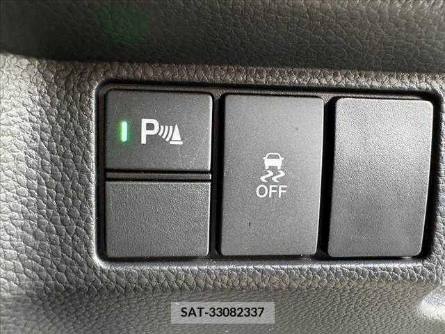 Honda N BOX 2023-07 326645-22