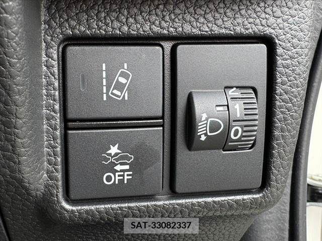 Honda N BOX 2023-07 326645-5
