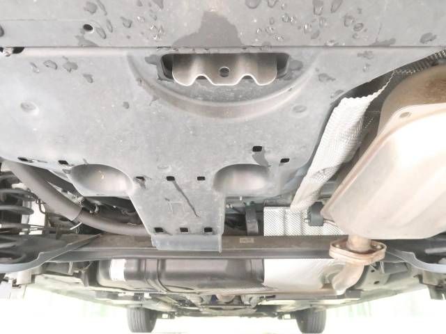 Mazda DEMIO 2018-08 17439-19