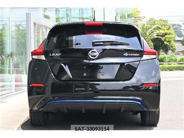 Nissan LEAF 2018-03 324788-3