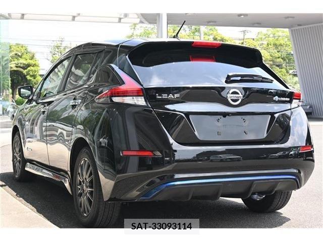 Nissan LEAF 2018-03 324788-2