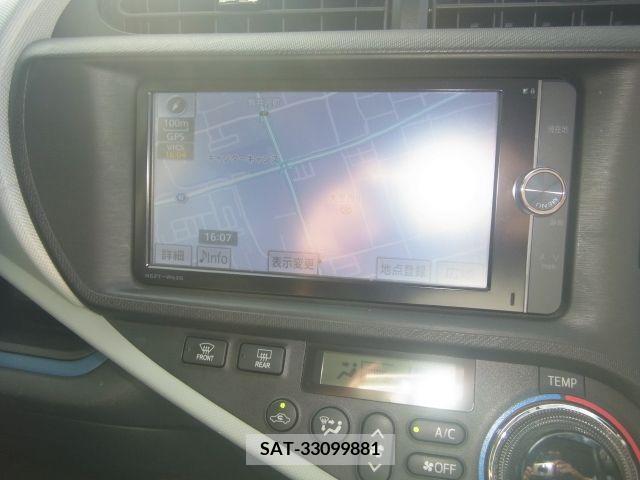 Toyota AQUA 2013-06 260283-16