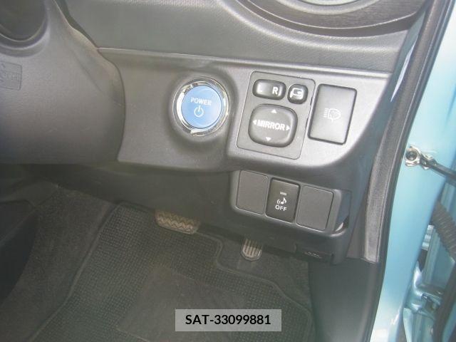 Toyota AQUA 2013-06 260283-15