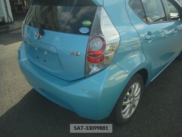 Toyota AQUA 2013-06 260283-7
