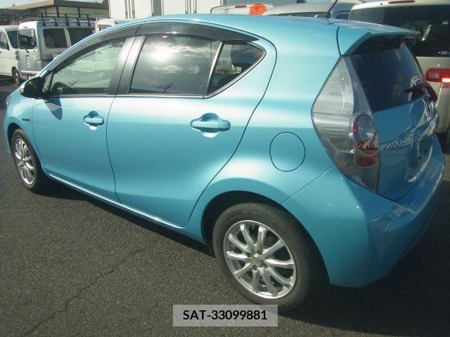 Toyota AQUA 2013-06 260283-9