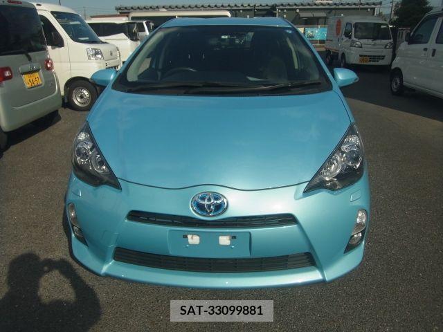 Toyota AQUA 2013-06 260283-3