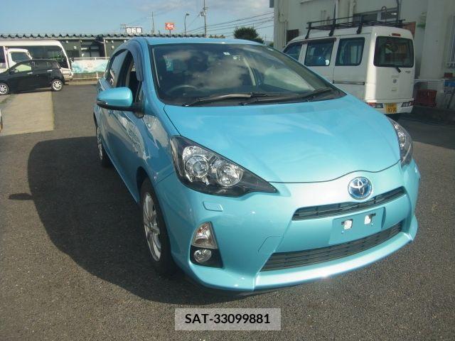 Toyota AQUA 2013-06 260283-4