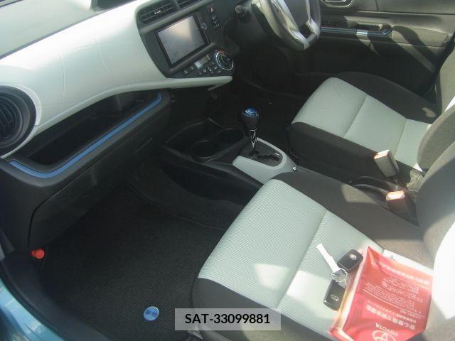 Toyota AQUA 2013-06 260283-1