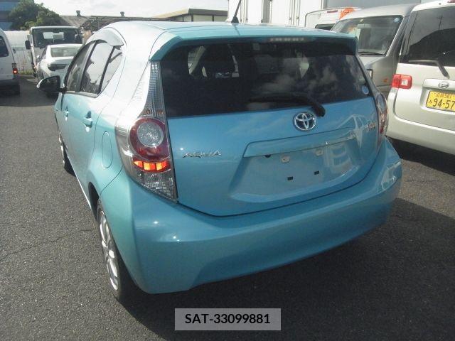 Toyota AQUA 2013-06 260283-2