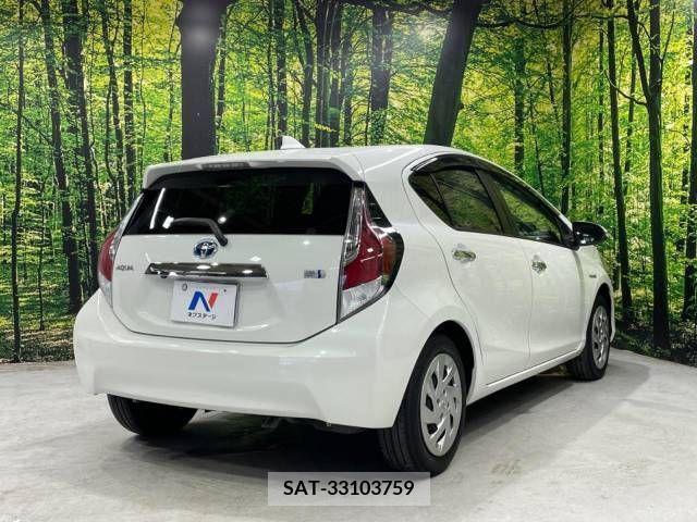 Toyota AQUA 2017-02 292352-17