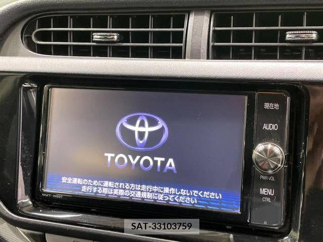 Toyota AQUA 2017-02 292352-4