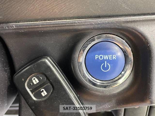Toyota AQUA 2017-02 292352-6