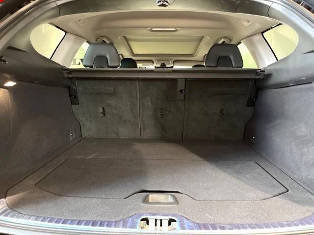 Volvo XC60 2017-06 191507-15