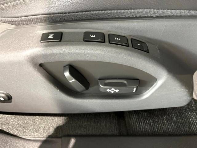 Volvo XC60 2017-06 191507-9