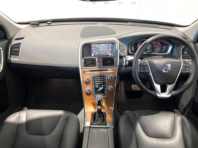 Volvo XC60 2017-06 191507-1