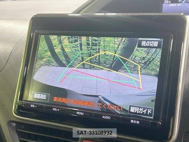 Toyota VOXY 2018-01 370288-3