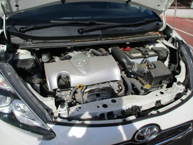 Toyota SIENTA 2017-06 7813-22