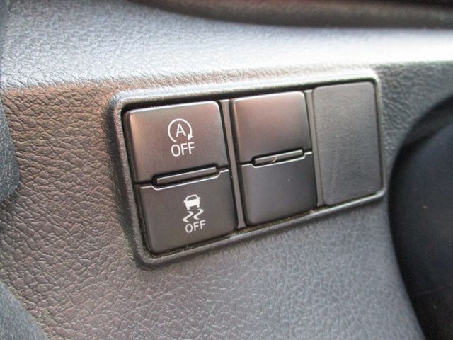 Toyota SIENTA 2017-06 7813-18