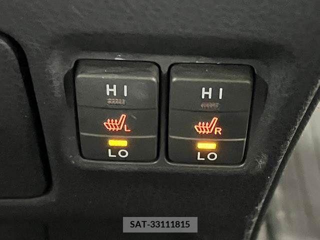 Toyota ESQUIRE 2015-08 331085-10