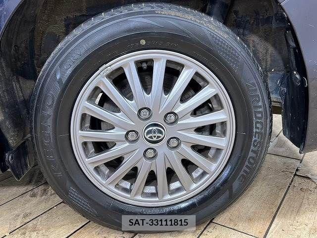 Toyota ESQUIRE 2015-08 331085-18