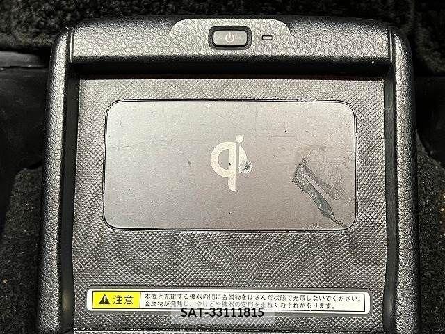 Toyota ESQUIRE 2015-08 331085-9