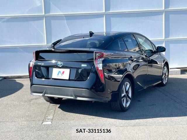 Toyota PRIUS 2016-07 393427-15