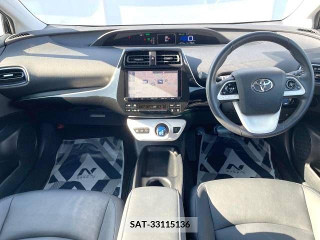 Toyota PRIUS 2016-07 393427-1