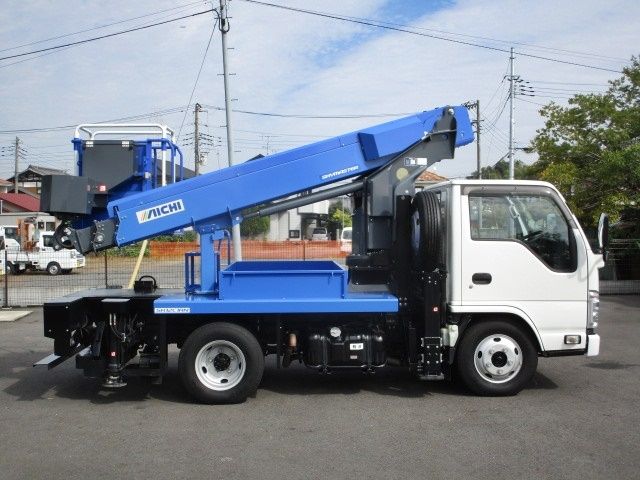 Isuzu ELF TRUCK 2019-07 22375-2