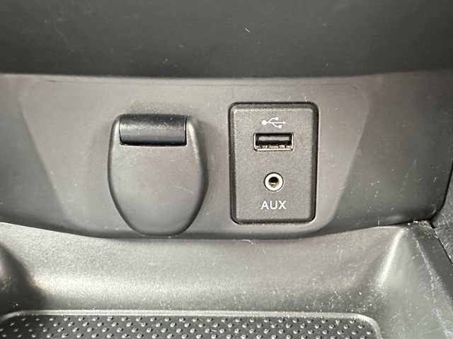 Nissan X-TRAIL 2017-02 22268-23