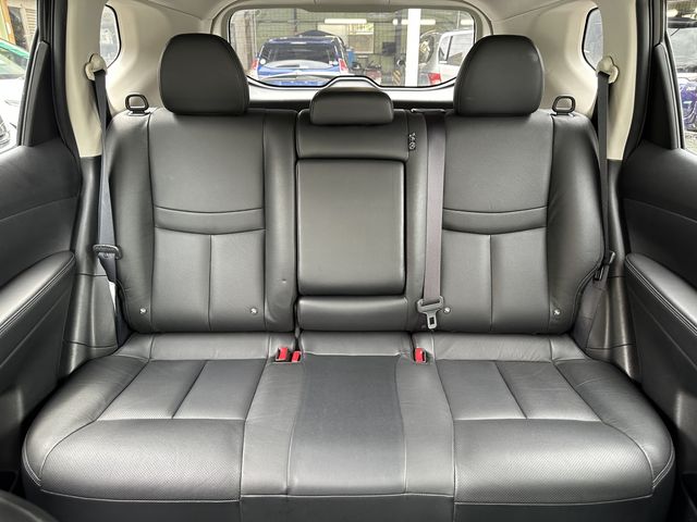 Nissan X-TRAIL 2017-02 22268-16