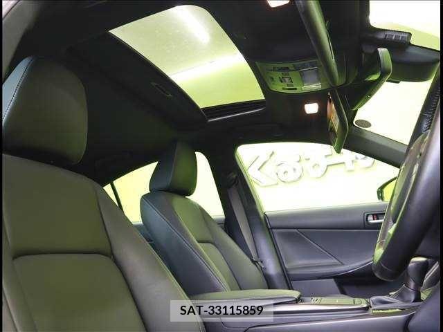 Lexus IS 1990-12 211730-17