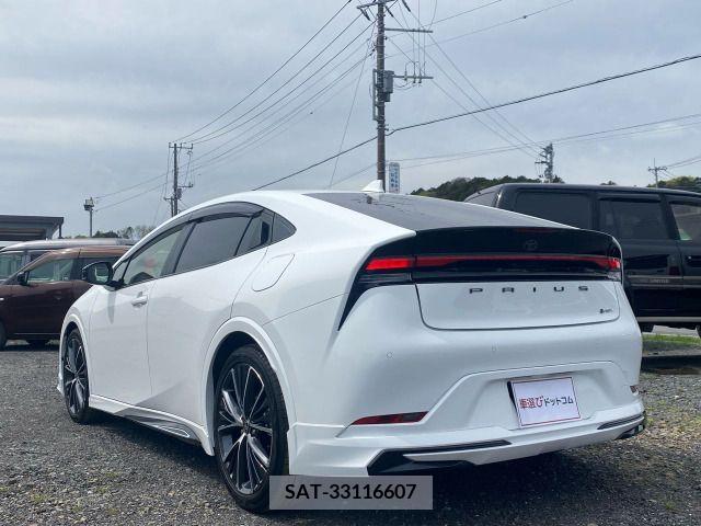 Toyota PRIUS 2023-03 281915-5