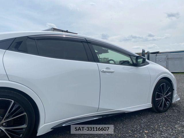 Toyota PRIUS 2023-03 281915-8
