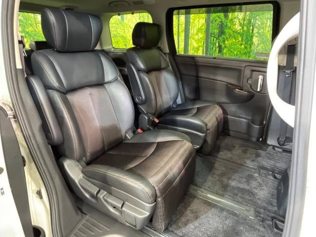 Nissan ELGRAND 2018-08 23824-10