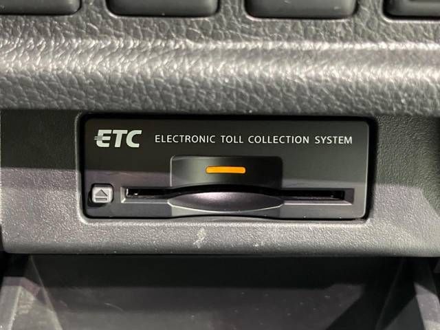Nissan ELGRAND 2018-08 23824-7